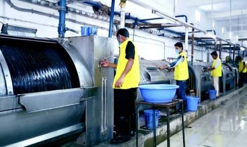 Các giải pháp mới nhất về công ty Các chất trung hòa môi trường thân thiện để loại bỏ các dư lượng oxy hóa trong giặt denim