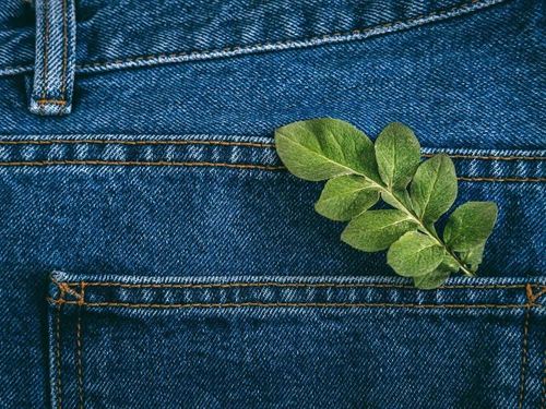 Một sự thay thế an toàn và xanh hơn cho kali permanganate (PP) cho việc hoàn thiện denim